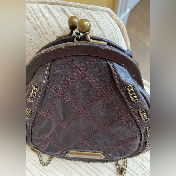 🛍NWT Isabelle Fiore Chain Crossbody Bag - Picture 7 of 11